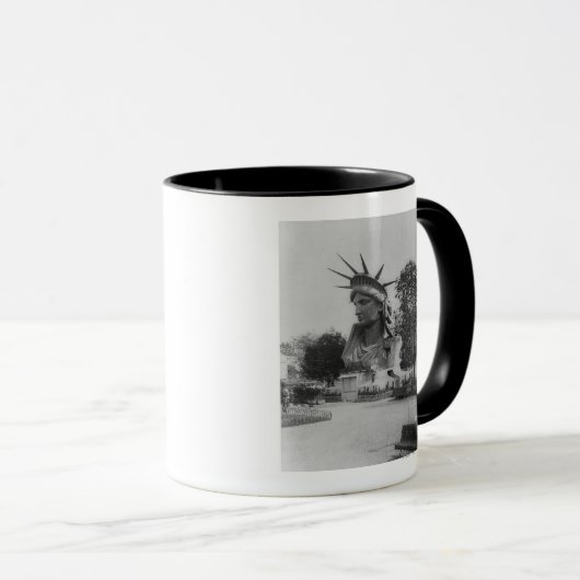 Status van het Bevrijdingshoofd - Park Parijs Mok (Voorkant rechts)