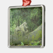 Statussen in het oerapenbos metalen ornament (Links)