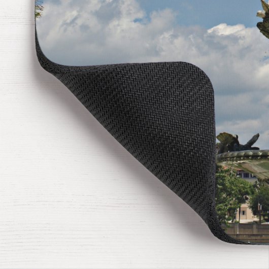 Statuut van de Hollis Gardens Muismat (Hoek)