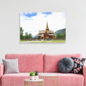 Stave kerk in Lom, Noorwegen canvas print (Insitu (Woonkamer))