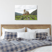 Stave kerk met begraafplaats in Noorwegen canvas (Insitu (Slaapkamer))