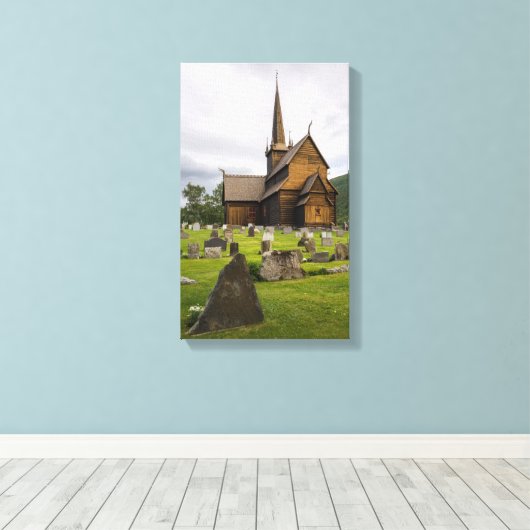 Stave-kerk met begraafplaats in Noorwegen Canvas Afdruk (Insitu (Houten vloer))