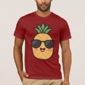 Stay Cool – Kawaii Pineapple Summer Design T-shirt (Voorkant)