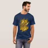 Stay Sharp Goud Design T-Shirt – Stedelijke Stijl (Voorkant volledig)