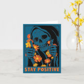 Stay Sitive Skeleton Halloween Motivational Funny Kaart (Gele Bloem)