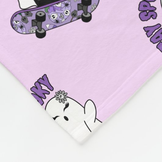 "Stay Spooky" Ghost op een Skateboard - Cool Paars Fleece Deken (Hoek)
