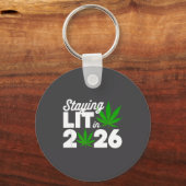 Staying Lit 2026 High Wasted Weed New Years Funny Sleutelhanger (Voorkant)