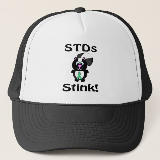 STD's Stinks Skunk Awareness Design Trucker Pet (Voorkant)