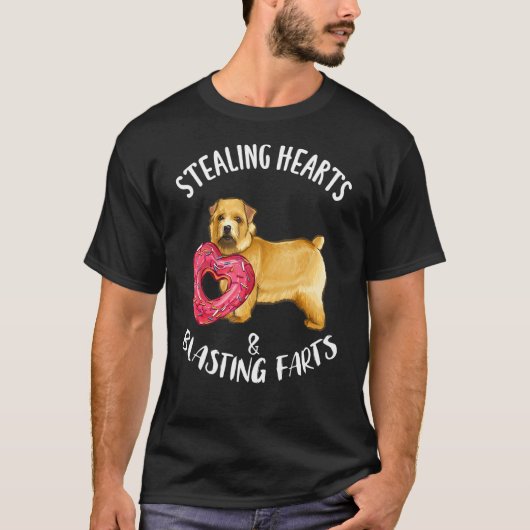 Stealing Heart Blasting Farts Norwich Terrier T-shirt (Voorkant)