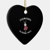 Stealing Hearts blaast naar Boston Terrier Keramisch Ornament (Rechts)