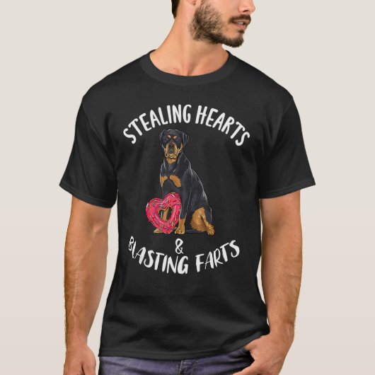 Stealing Hearts Blasting Farts Rottweiler Valentin T-shirt (Voorkant)