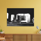 Steam Engine Repair Le Mastrou BlackWhite Canvas (Insitu (Woonkamer))