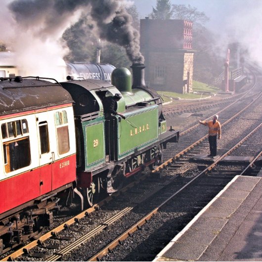 STEAM TRAINS THERMOSBEKER