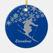 Steamboot Snowflake Skier op maat Keramisch Ornament (Voorkant)