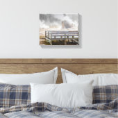 Steaming Beauty: een Yellowstone Geyser-uitbarstin Canvas Afdruk (Insitu (Slaapkamer))