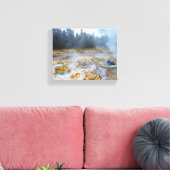 Steaming Beauty: een Yellowstone Geyser-uitbarstin Canvas Afdruk (Insitu (Woonkamer))