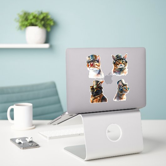 Steampunk Cats Sticker (Laptop op bureau)