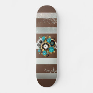 Steampunk Clock- en Turquoise-Rozen op gestreept Persoonlijk Skateboard