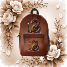Steampunk Dragon naast een  straatlamp.