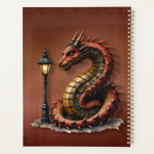 Steampunk Dragon naast een straatlamp. Planner (Achterkant)