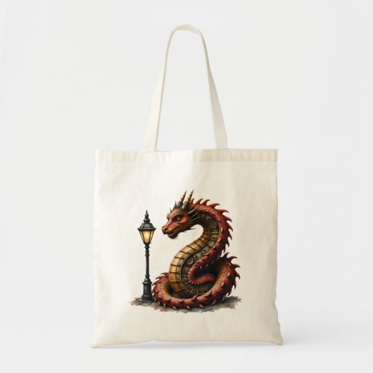 Steampunk Dragon naast een straatlamp. Tote Bag (Voorkant)