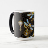 Steampunk Dragonflies op bruine gestreepte achterg Magische Mok (Voorkant links)