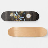 Steampunk Dragonflies op bruine gestreepte achterg Persoonlijk Skateboard (Horizontaal)
