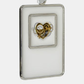 Steampunk Heart with a Manometer Verzilverd Omlijst Ornament (Rechts)