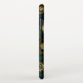 Steampunk Jewelry Watch on a Green Background iPhone Hoesje (Rechterkant)