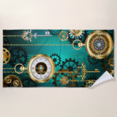 Steampunk Jewelry Watch on a Green Background Strandlaken (Voorkant)