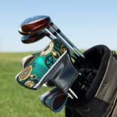 Steampunk-sieraden Horloge op een groene achtergro Golfheadcover (Insitu)