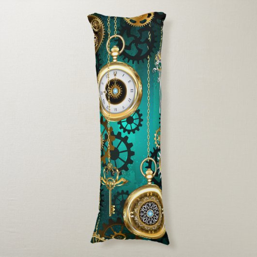 Steampunk-sieraden horloge op een groene achtergro lichaamskussen (Voorkant Verticaal)