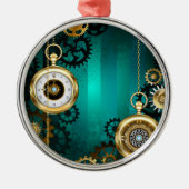 Steampunk-sieraden Horloge op een groene achtergro Metalen Ornament (Voorkant)