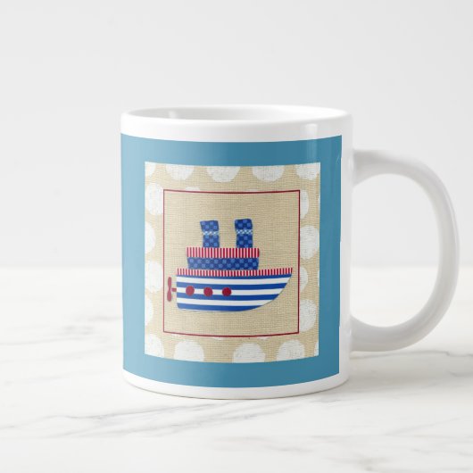 Steamship met Propeller en Blauwe Mokestacks Grote Koffiekop (Rechts)