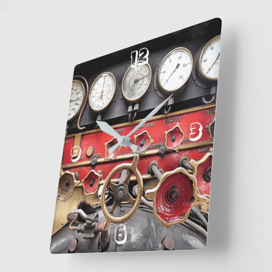 STEAMTREIN VIERKANTE KLOK (Hoek)