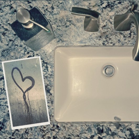 Steamy Drawn Heart Servet