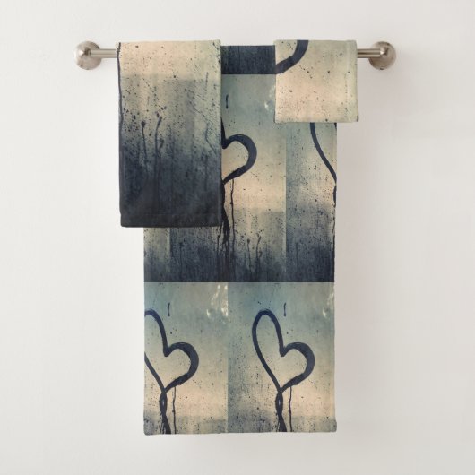 Steamy Hearts Blue Beige Black Bad Handdoek (Insitu)