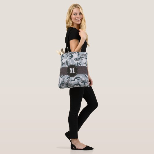 Stedelijke camouflage tote bag (Op model)