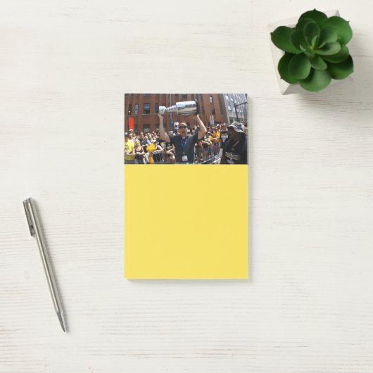 Steek de beker tweemaal omhoog post-it® notes (Kantoor)
