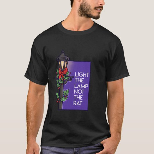 Steek de lamp aan Niet de Rat Grappige Kerstmis T-shirt (Voorkant)
