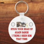 STEEK JE HOOFD WEER OP, SERGEANT SLEUTELHANGER (Voorkant)