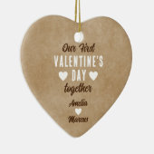 Steek onze eerste Valentijnsdag bij elkaar Keramisch Ornament (Rechts)