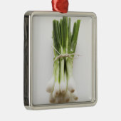 Steek van bosuien op witte kookplaat metalen ornament (Rechts)