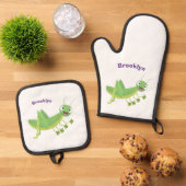 Steekgroene dolle cartoon ovenwant & pannenlap set (Top down)