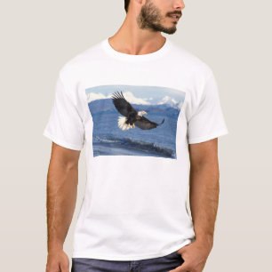 steenarend, Haliaeetus leuccocephalus, in vlucht T-shirt
