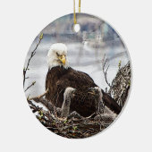 Steenarend met jongen keramisch ornament (Links)