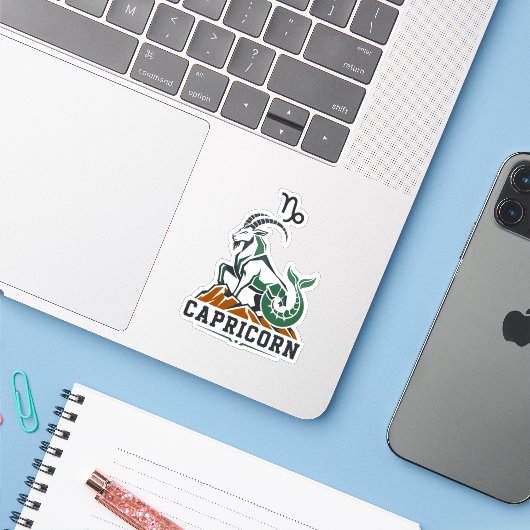 Steenbok Houtskool Groen Zeegeit Kunst Sticker (Laptop met iPhone)