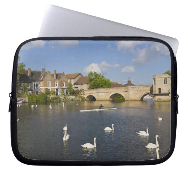 Steenketbrug en de Ouse, St. Ives Laptop Sleeve (Voorkant)