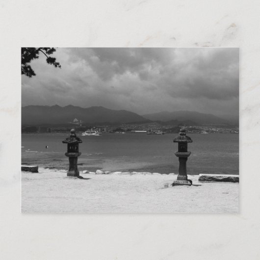 Steenlampjes naast het Zee Briefkaart (Voorkant)