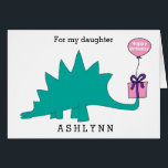 Stegosaurus Dinosaur Birthday Daughter<br><div class="desc">Een stegosaurus dinosaur verjaardagskaart met een Happy Birthday ballon die aan het cadeau is bevestigd. Je kunt de dinosauruskaart van dit meisje gemakkelijk personaliseren met haar naam. Op de verjaardagskaart staat: "De grootste verjaardagswensen voor een dino-mite kind!", die je ook kunt veranderen als je wilt. Op de achterzijde staat "Happy...</div>